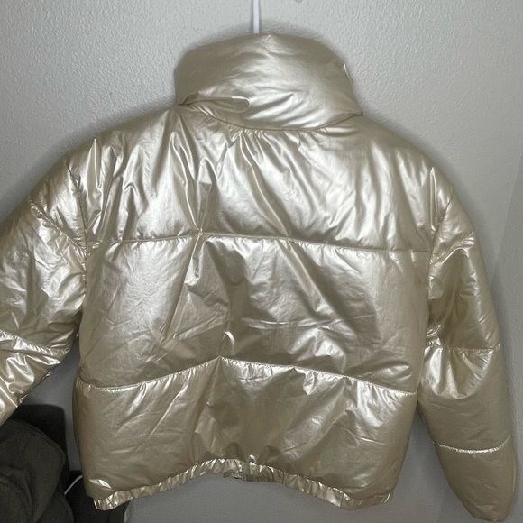 Gold Satin Puffer Jacket size Large - Picture 2 of 2